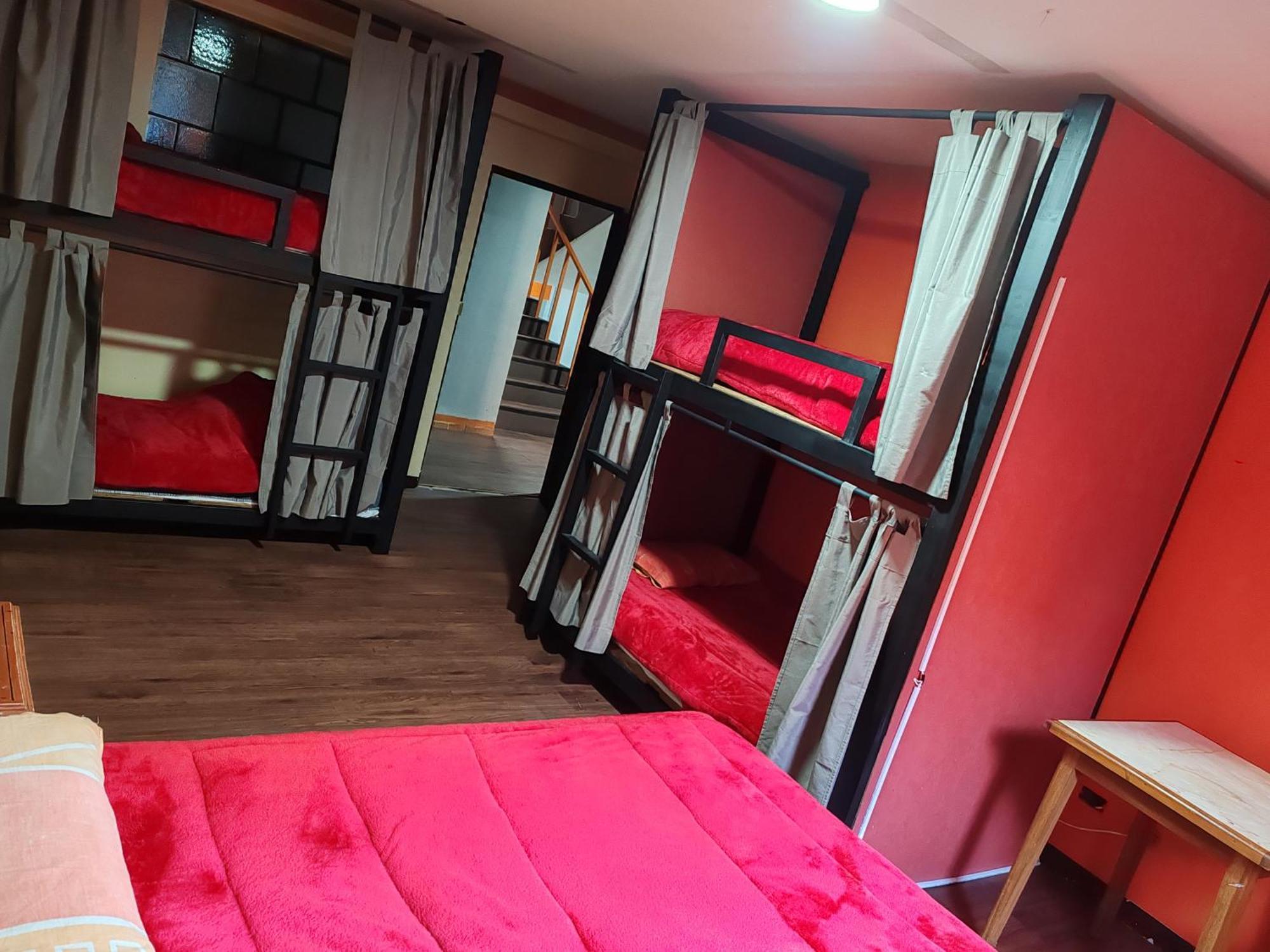 Yati Hostal Ла-Пас Экстерьер фото